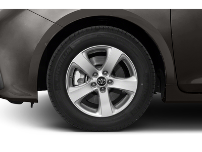 2020 Toyota Sienna LE 7 Passenger