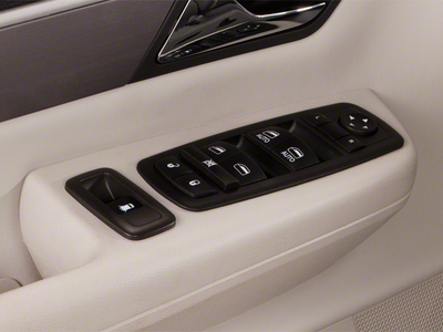 2012 Volkswagen Routan SEL Premium