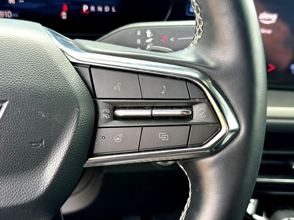 2024 Chevrolet Traverse LS