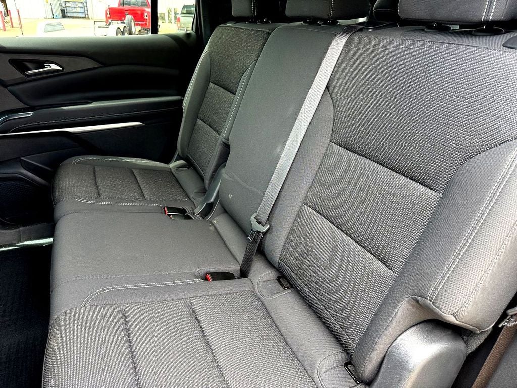 2024 Chevrolet Traverse LS