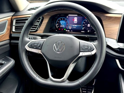 2025 Volkswagen Atlas 2.0T SE