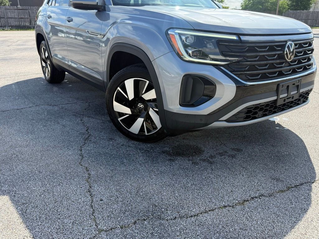 2024 Volkswagen Atlas Cross Sport 2.0T SE w/Technology