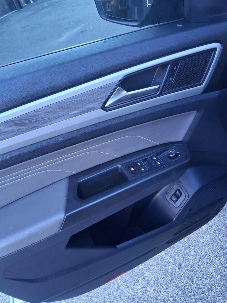 2022 Volkswagen Atlas Cross Sport 3.6L V6 SE w/Technology