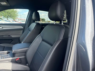 2021 Volkswagen Atlas Cross Sport 2.0T SE w/Technology