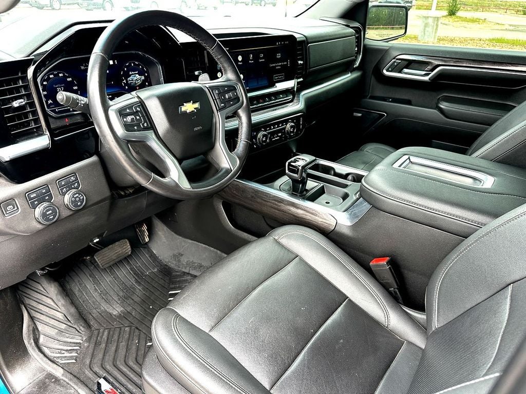 2022 Chevrolet Silverado 1500 LTZ - Photo 13