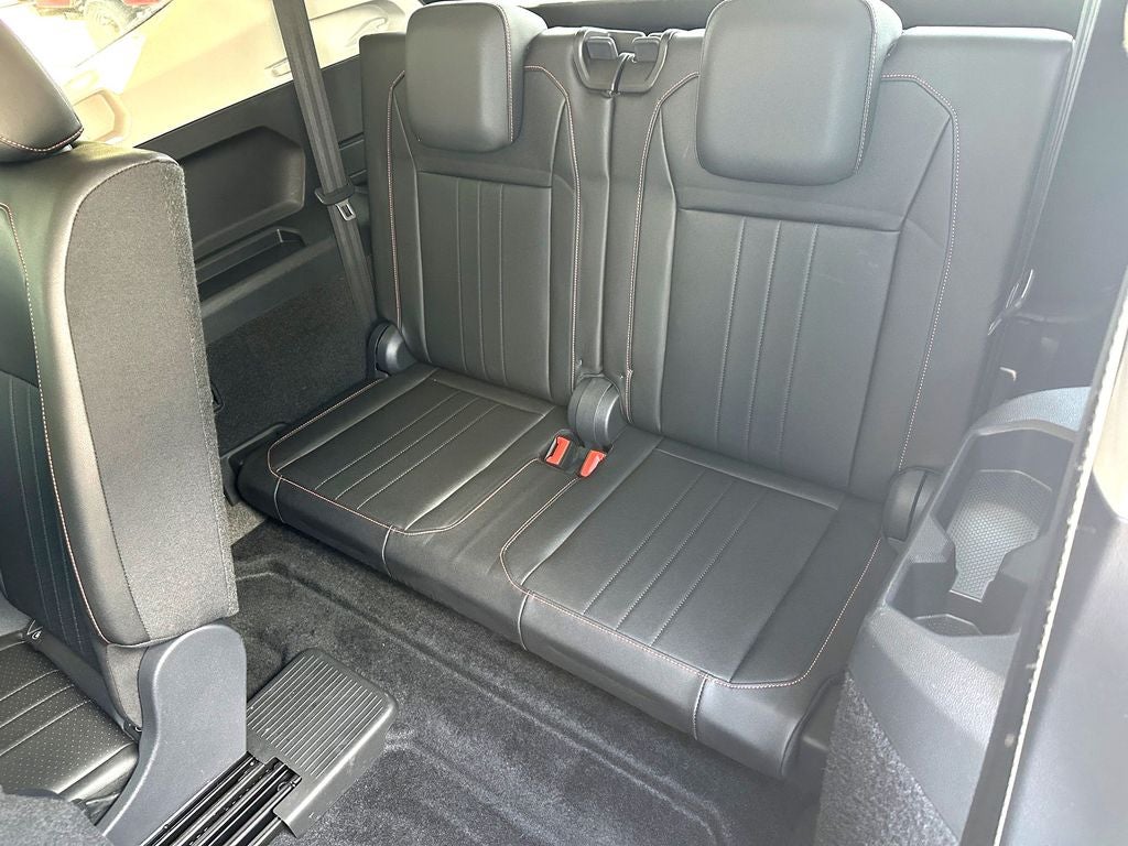 2024 Volkswagen Tiguan 2.0T Wolfsburg Edition