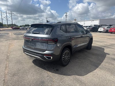 2025 Volkswagen Taos 1.5T SE