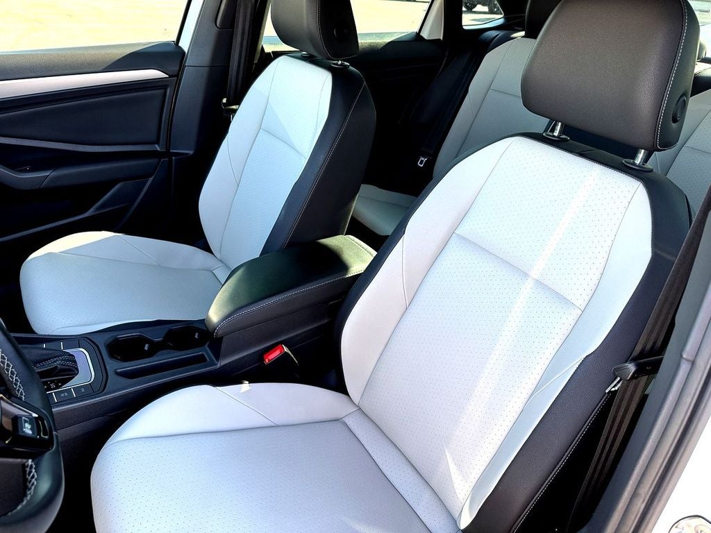 2021 Volkswagen Jetta R-Line