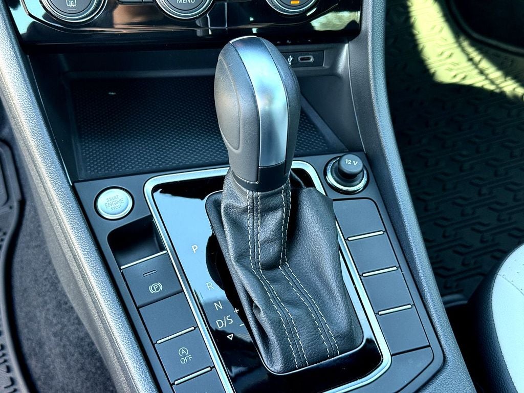 2021 Volkswagen Jetta R-Line