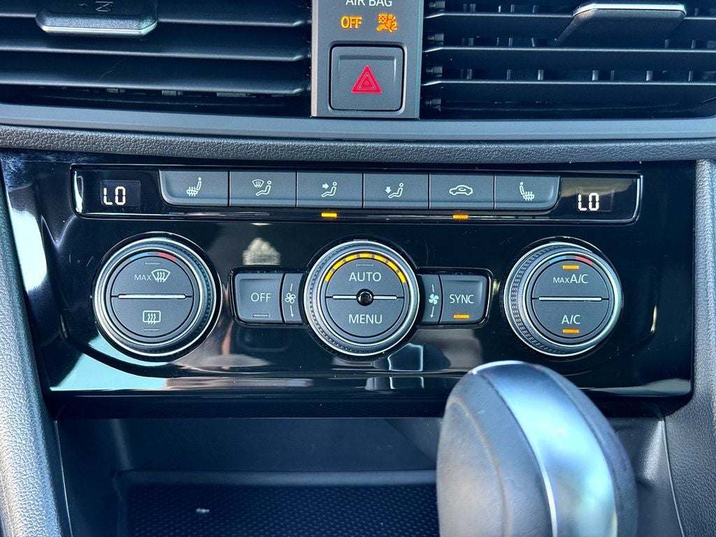 2021 Volkswagen Jetta R-Line