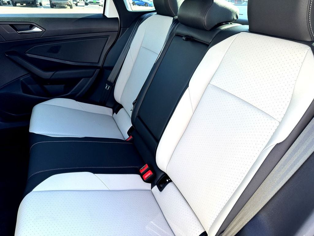 2021 Volkswagen Jetta R-Line