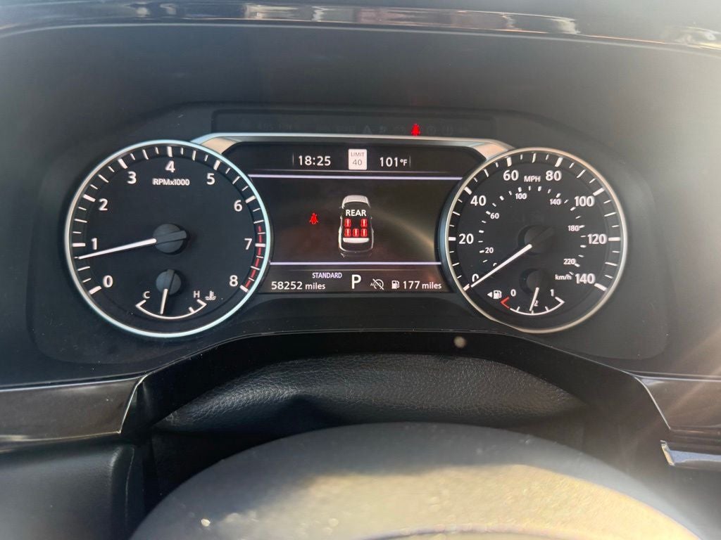 2024 Nissan Pathfinder SL