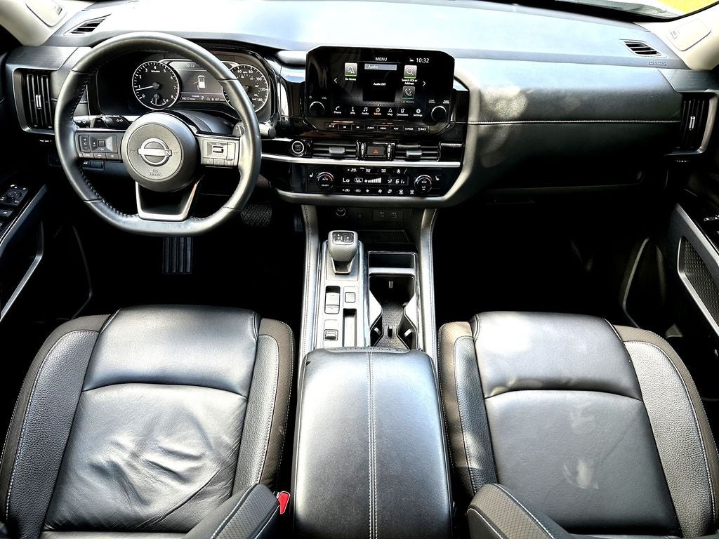 2024 Nissan Pathfinder SL