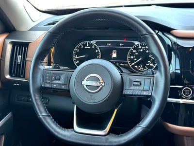 2023 Nissan Pathfinder Platinum