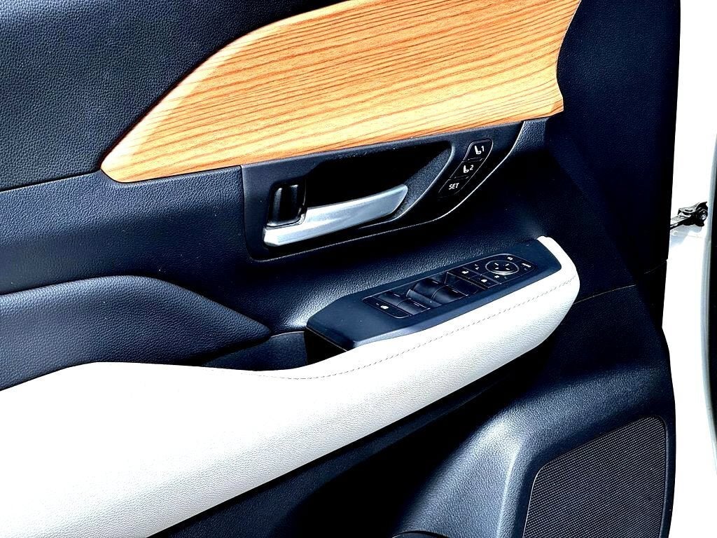 2024 Toyota Grand Highlander Limited 4dr SUV