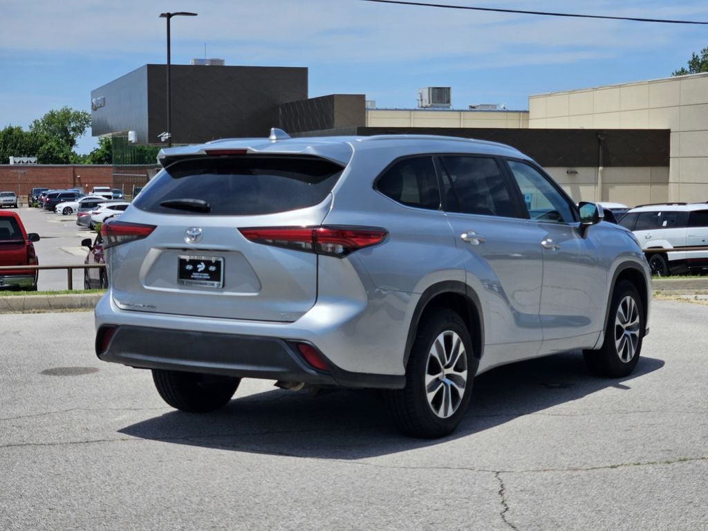 2023 Toyota Highlander XLE
