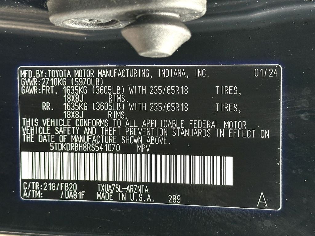 2024 Toyota Highlander LE