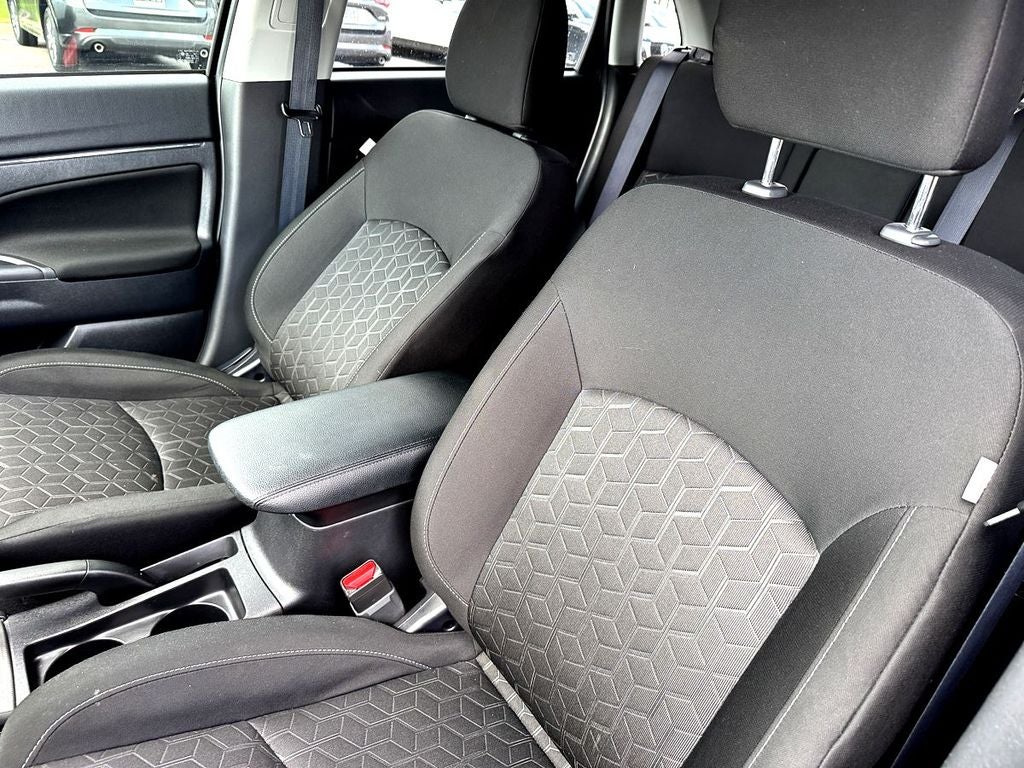 2025 Mitsubishi Outlander Sport 2.0 ES