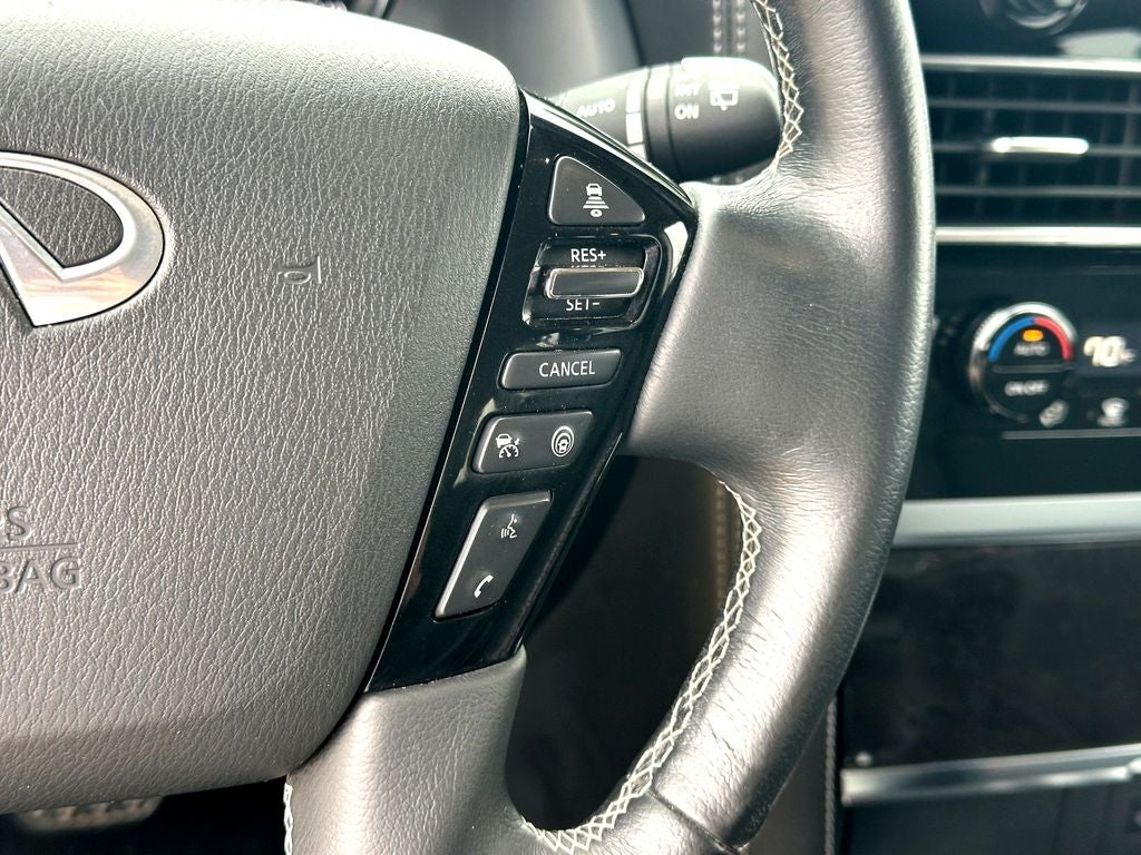 2024 INFINITI QX80 LUXE