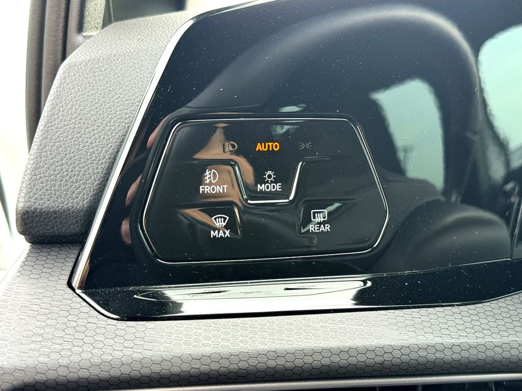 2022 Volkswagen Golf GTI 2.0T SE