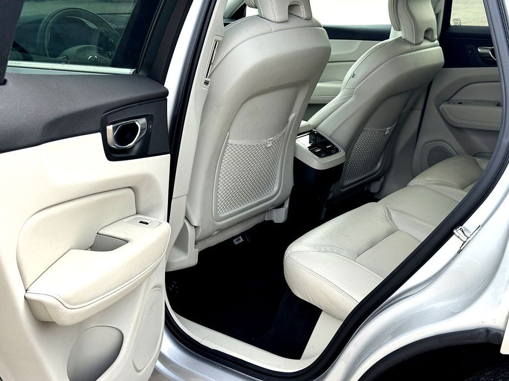 2021 Volvo XC60 T5 Inscription