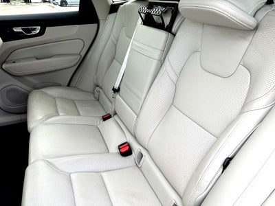 2021 Volvo XC60 T5 Inscription