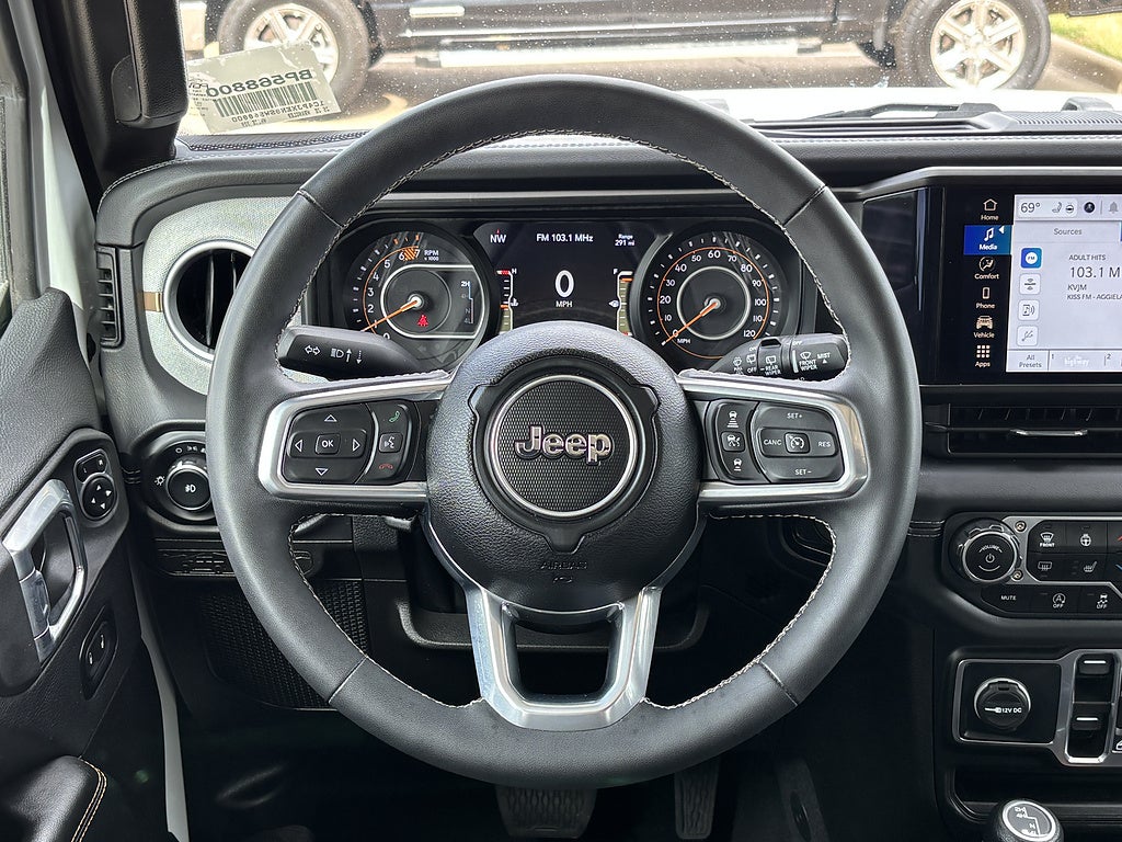 2025 Jeep Wrangler Sahara