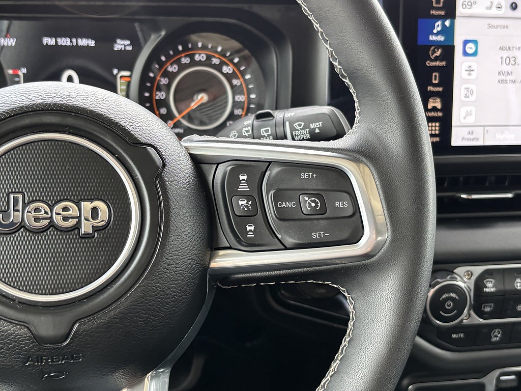 2025 Jeep Wrangler Sahara