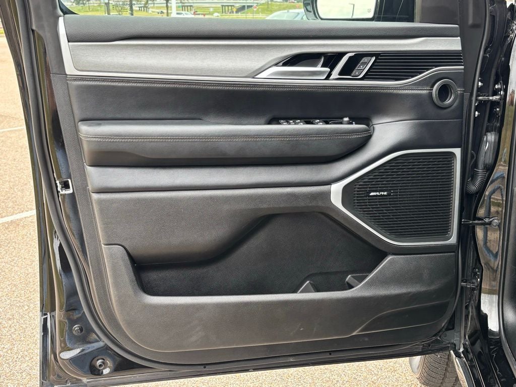 2025 Jeep Wagoneer Series II