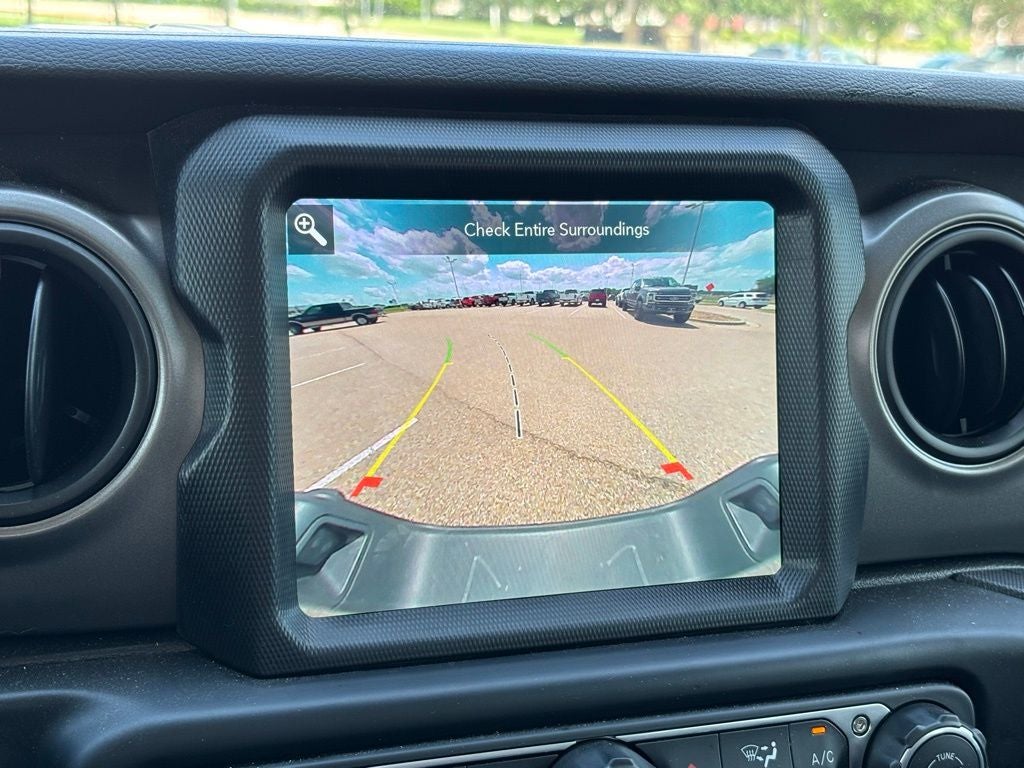 2023 Jeep Gladiator Sport