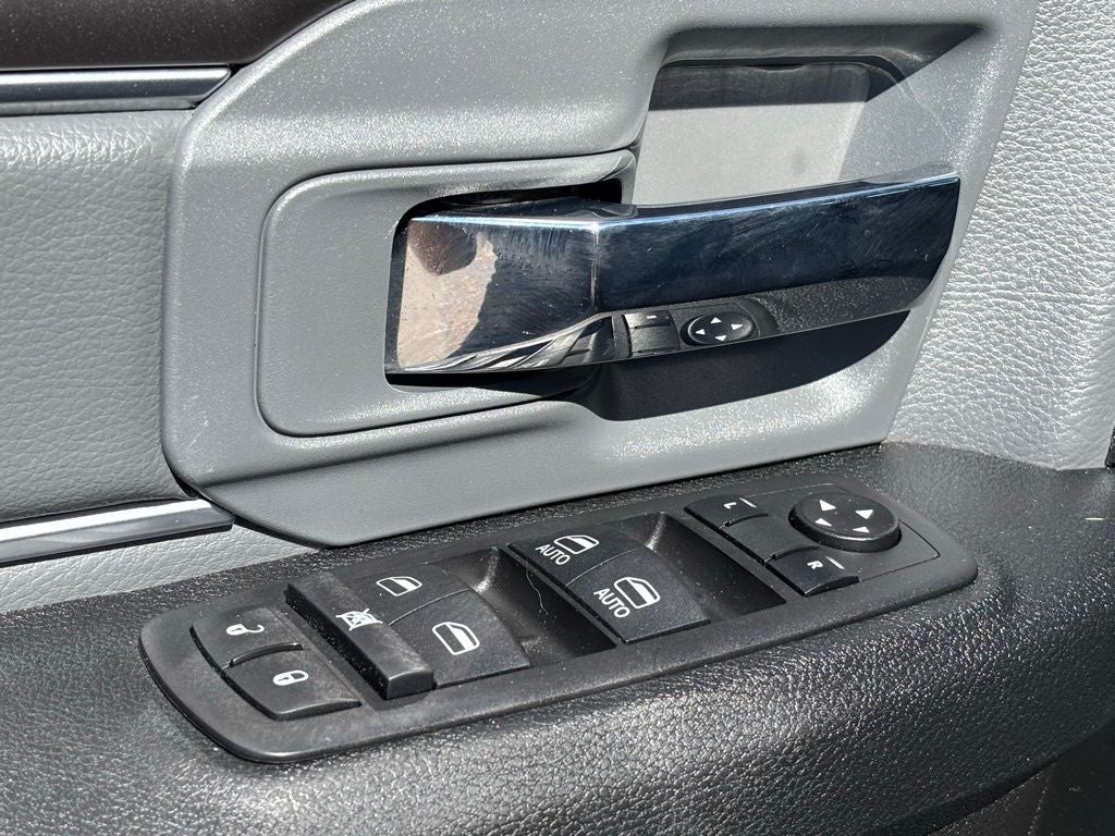 2024 RAM 1500 Classic SLT