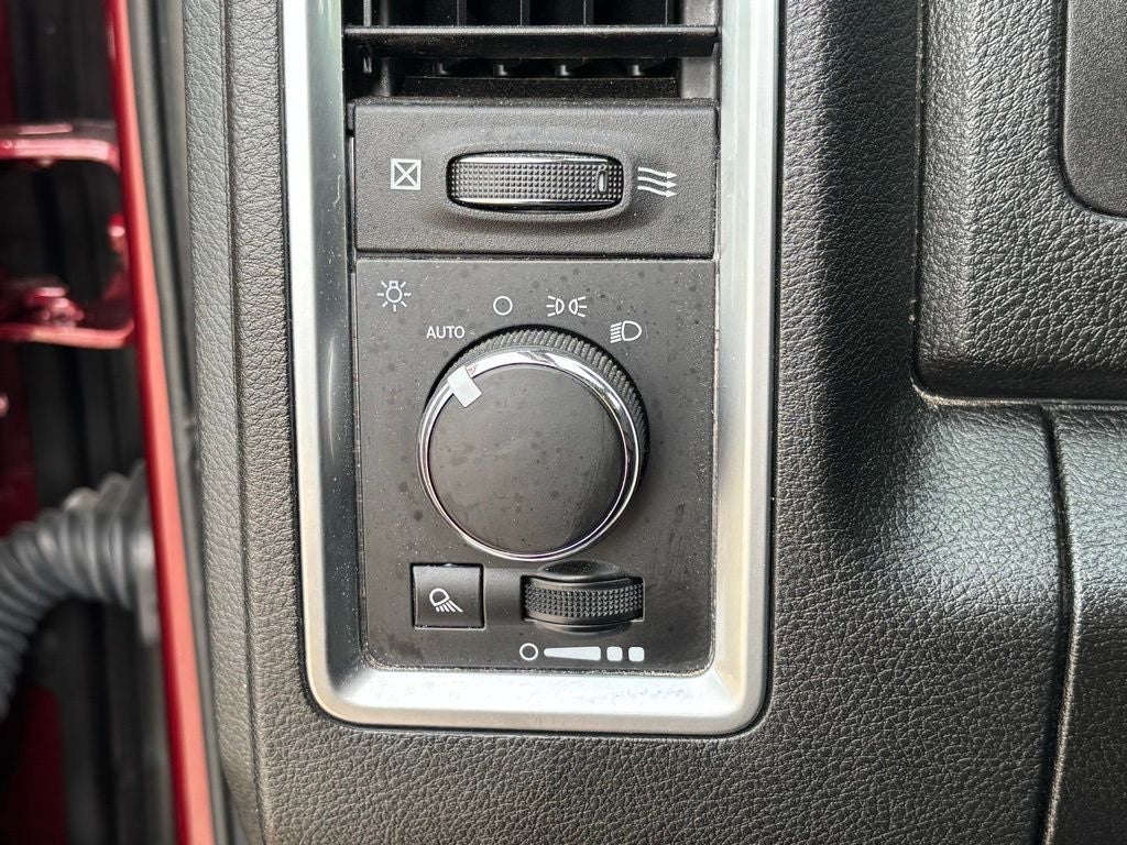 2024 RAM 1500 Classic SLT