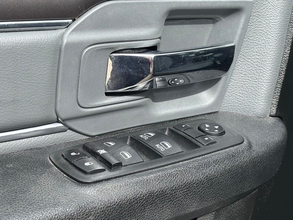 2024 RAM 1500 Classic SLT