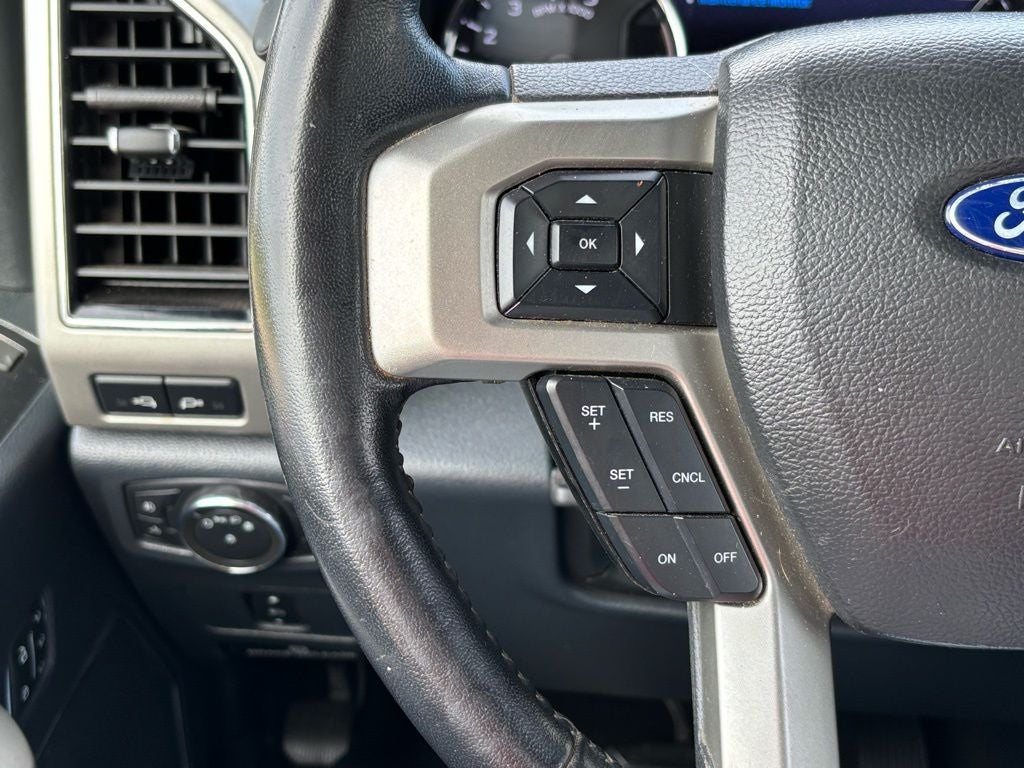 2022 Ford F-350SD Lariat