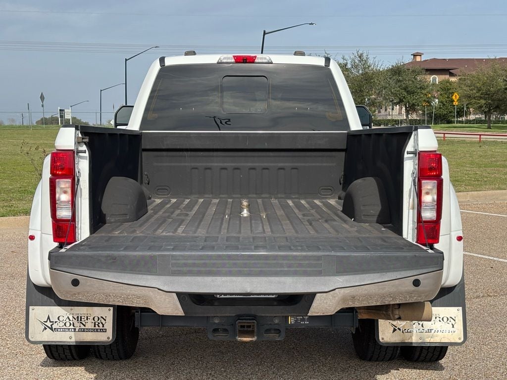 2022 Ford F-350SD Lariat