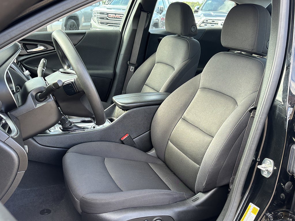 2025 Chevrolet Malibu LT