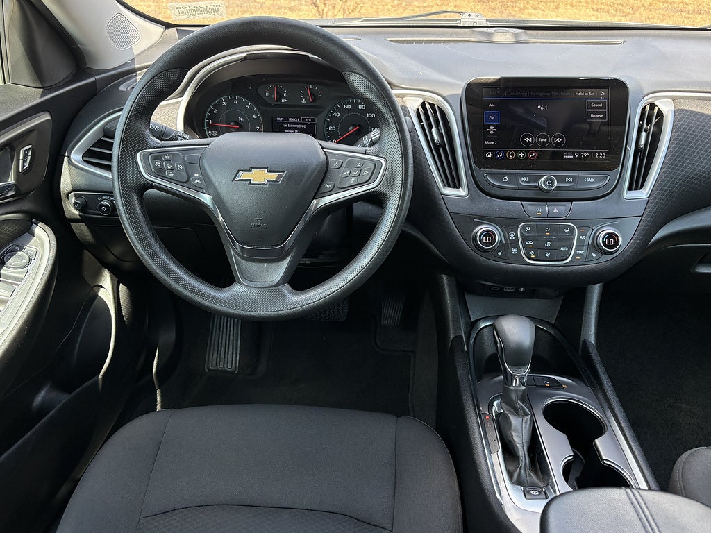 2025 Chevrolet Malibu LT