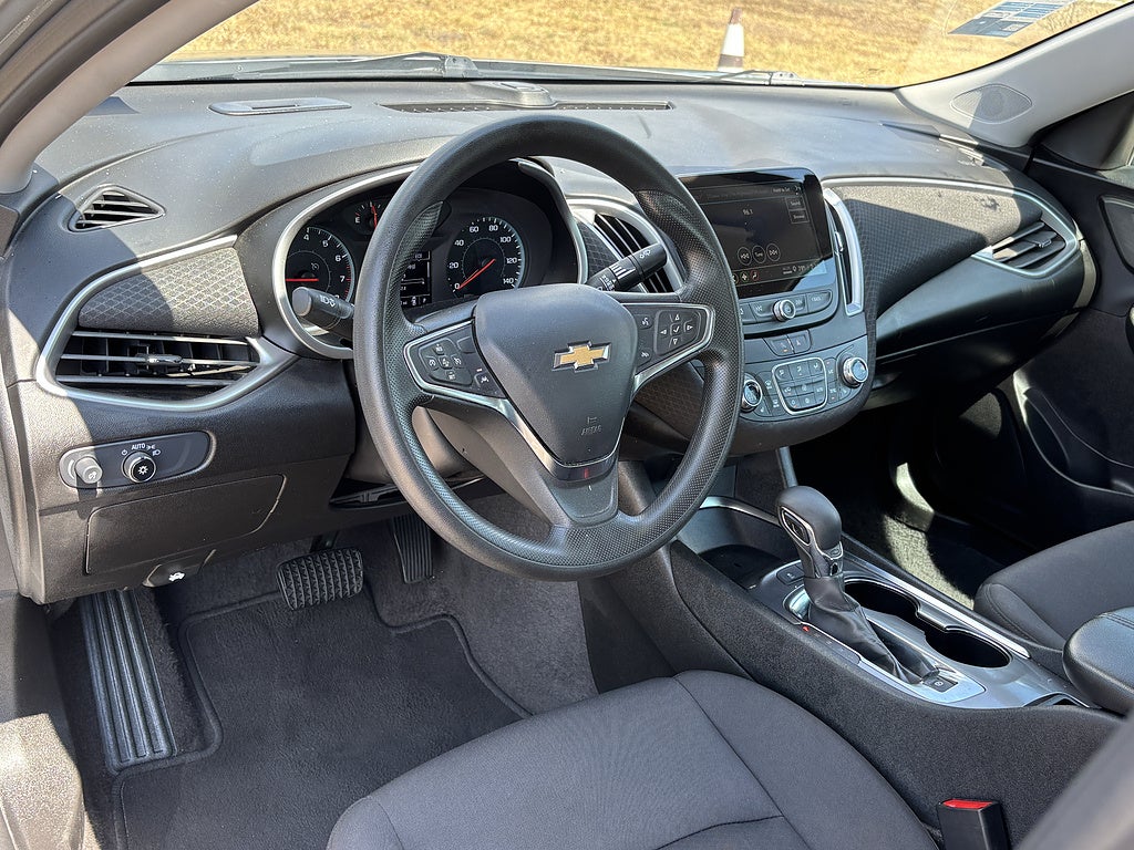2025 Chevrolet Malibu LT