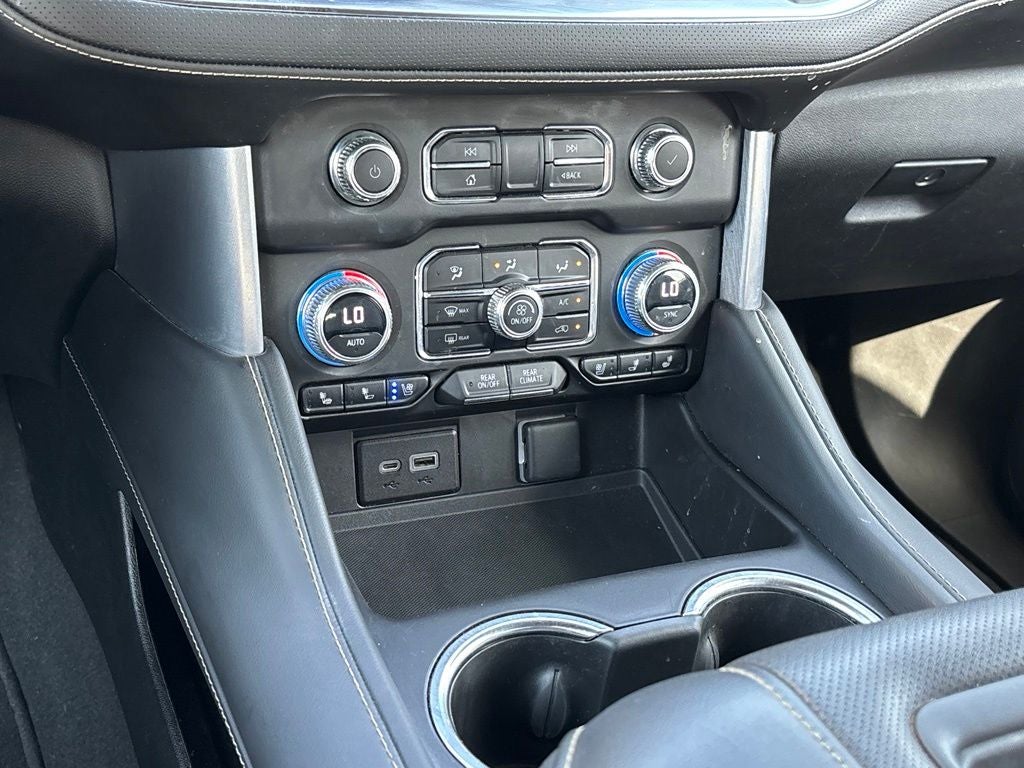 2023 GMC Yukon SLT