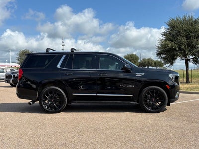 2023 GMC Yukon SLT