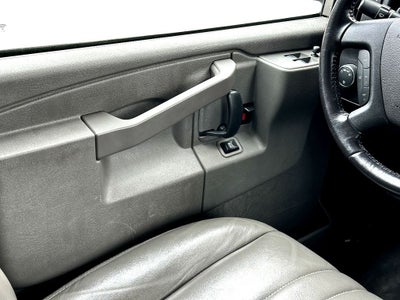 2022 GMC Savana 3500 Work Van