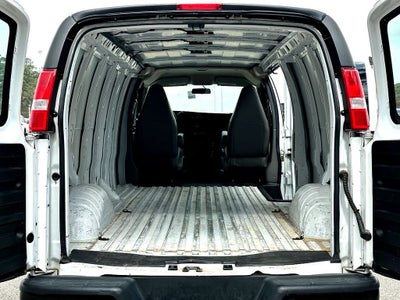 2022 GMC Savana 3500 Work Van