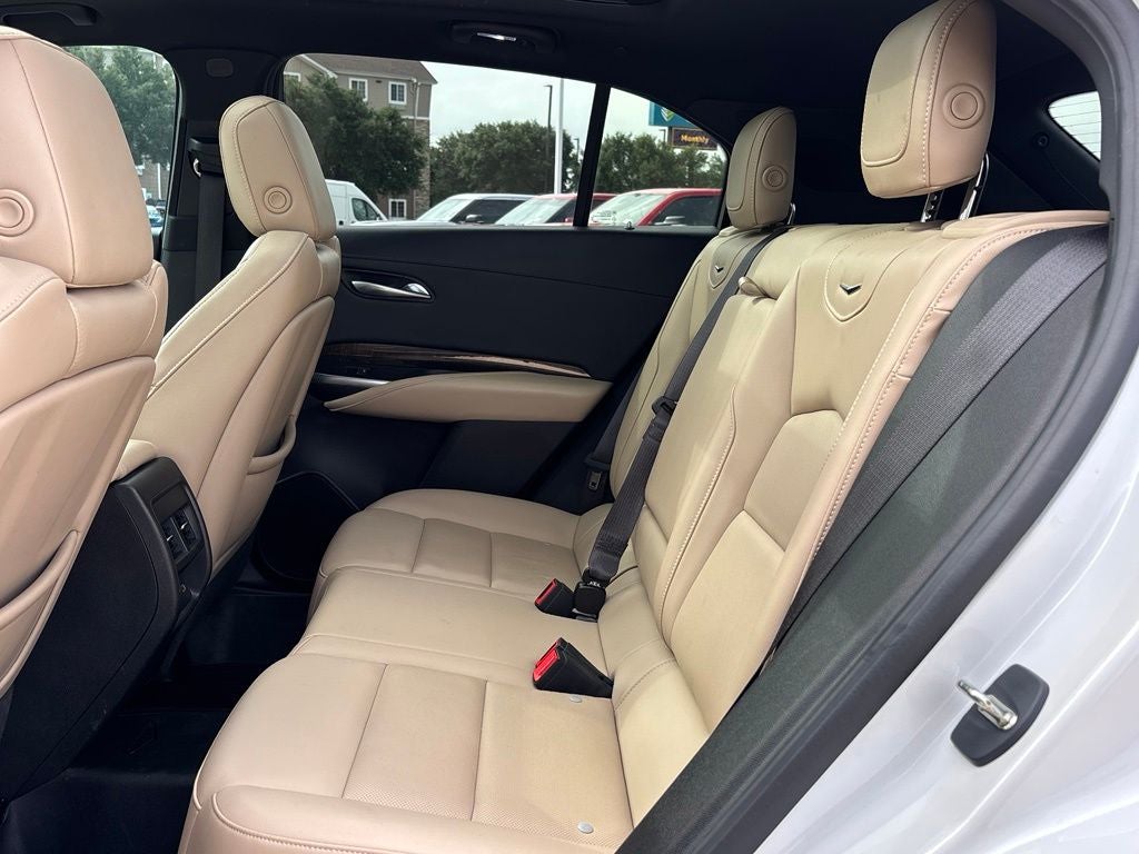 2024 Cadillac XT4 Premium Luxury