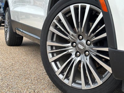 2024 Cadillac XT4 Premium Luxury