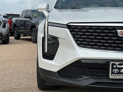 2024 Cadillac XT4 Premium Luxury