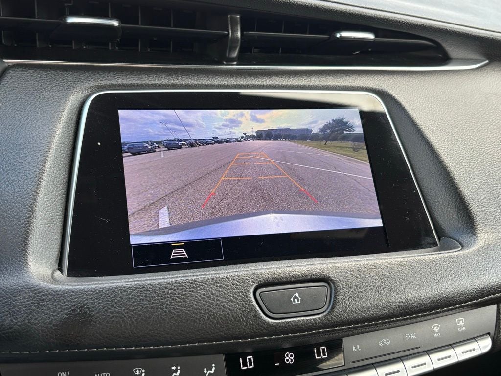 2023 Cadillac XT4 Premium Luxury