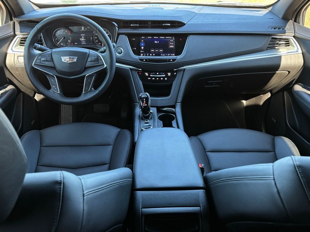 2024 Cadillac XT5 Luxury