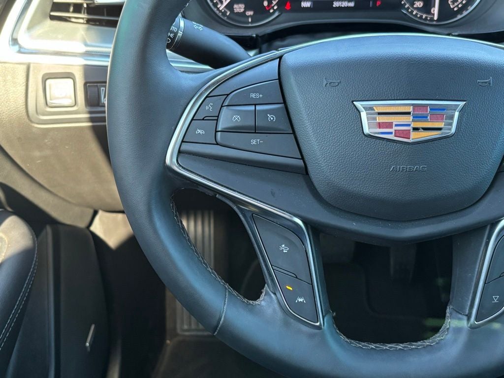 2024 Cadillac XT5 Luxury