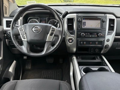 2017 Nissan Titan SV