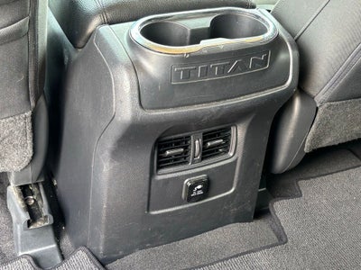 2017 Nissan Titan SV